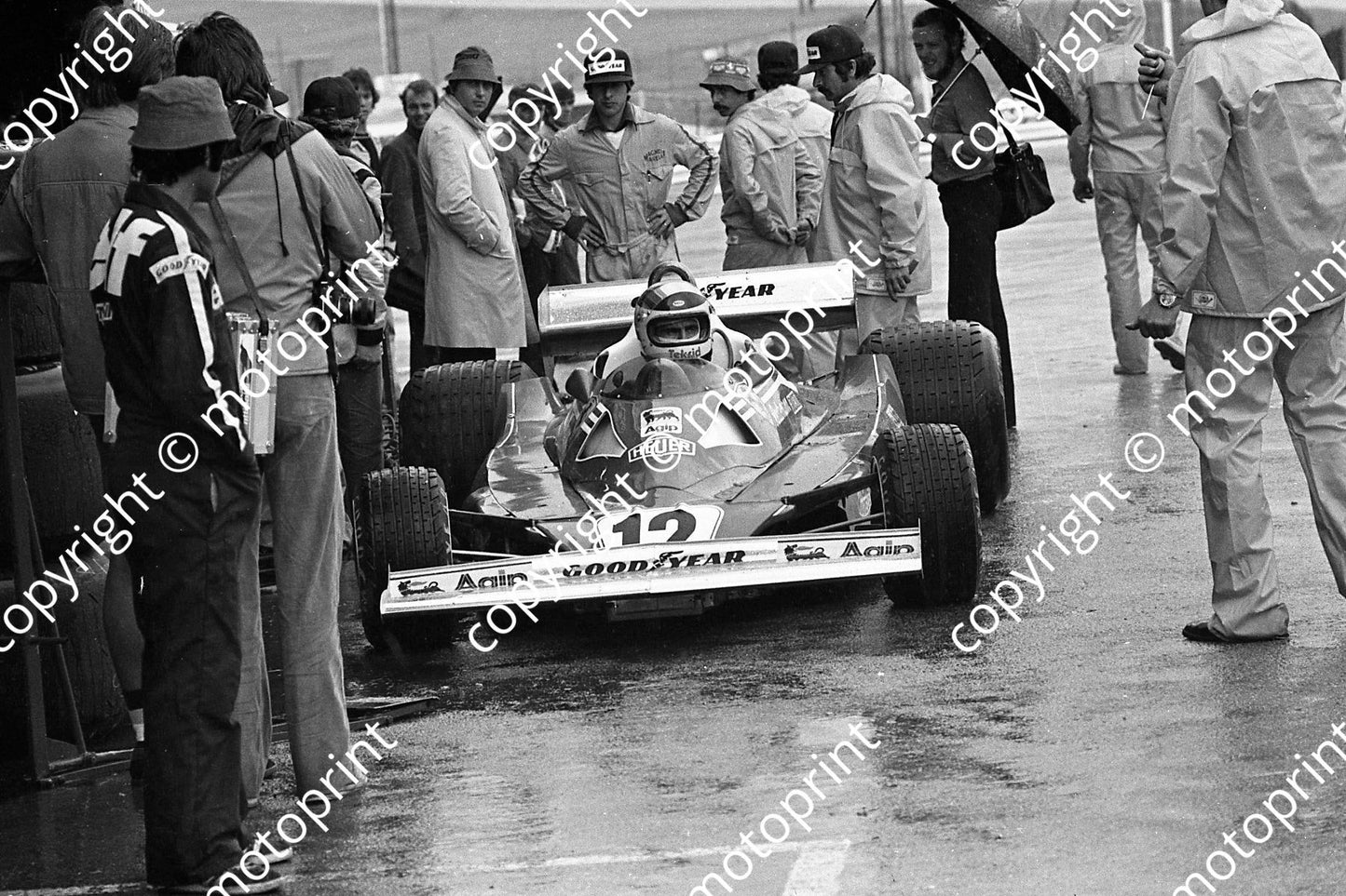 1977 SA GP 12 Carlos Reutemann Ferrari 312T2 rain prac (permission Malcolm Sampson Motorsport Photography) (1)