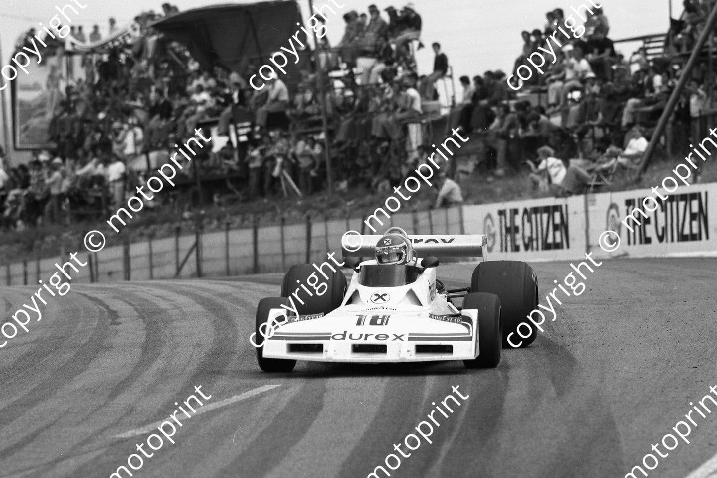 1977 SA GP 18 Hans Binder Surtees TS19 (permission Malcolm Sampson Motorsport Photography) (11)