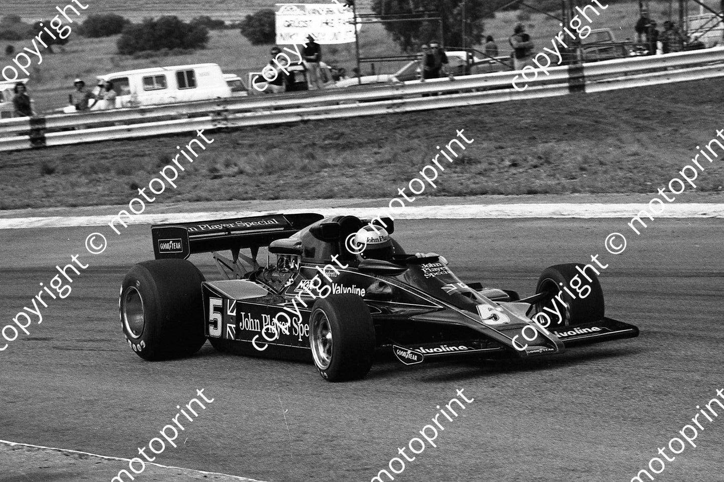 1977 SA GP 5 Mario Andretti Lotus 78 (permission Malcolm Sampson Motorsport Photography) (3)