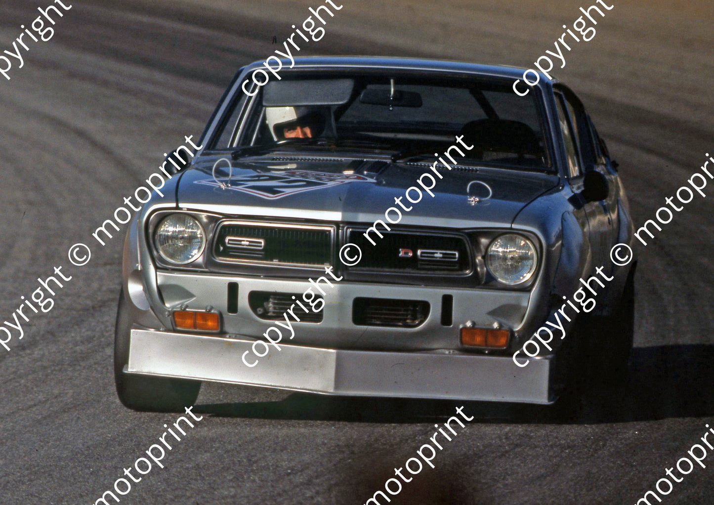 1977 Wynns 22 Basil van Rooyen Brian Cook Datsun 140 (courtesy Roger Swan) (4)