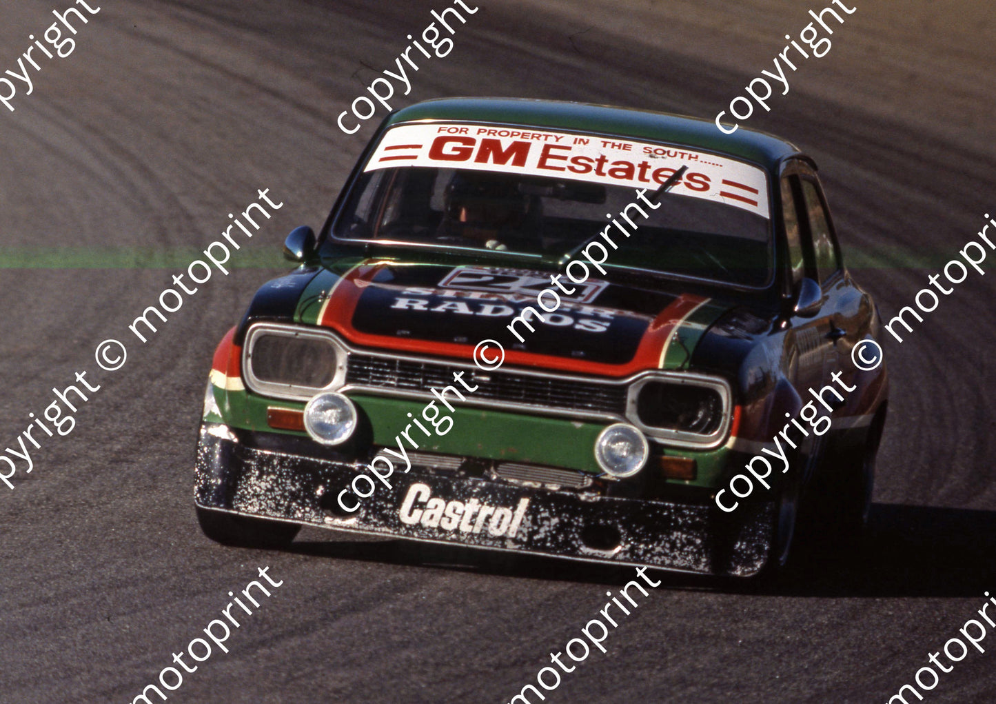 1977 Wynns 24 Richie Jute Barry Flowers Escort 1600 (courtesy Roger Swan) (71)
