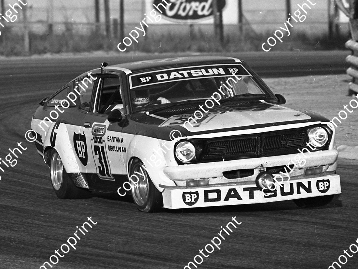 1977 Wynns 31 Datsun 140Y G Santana M O_ Sullivan (Permission Malcolm Sampson Motorsport Photography) (1)