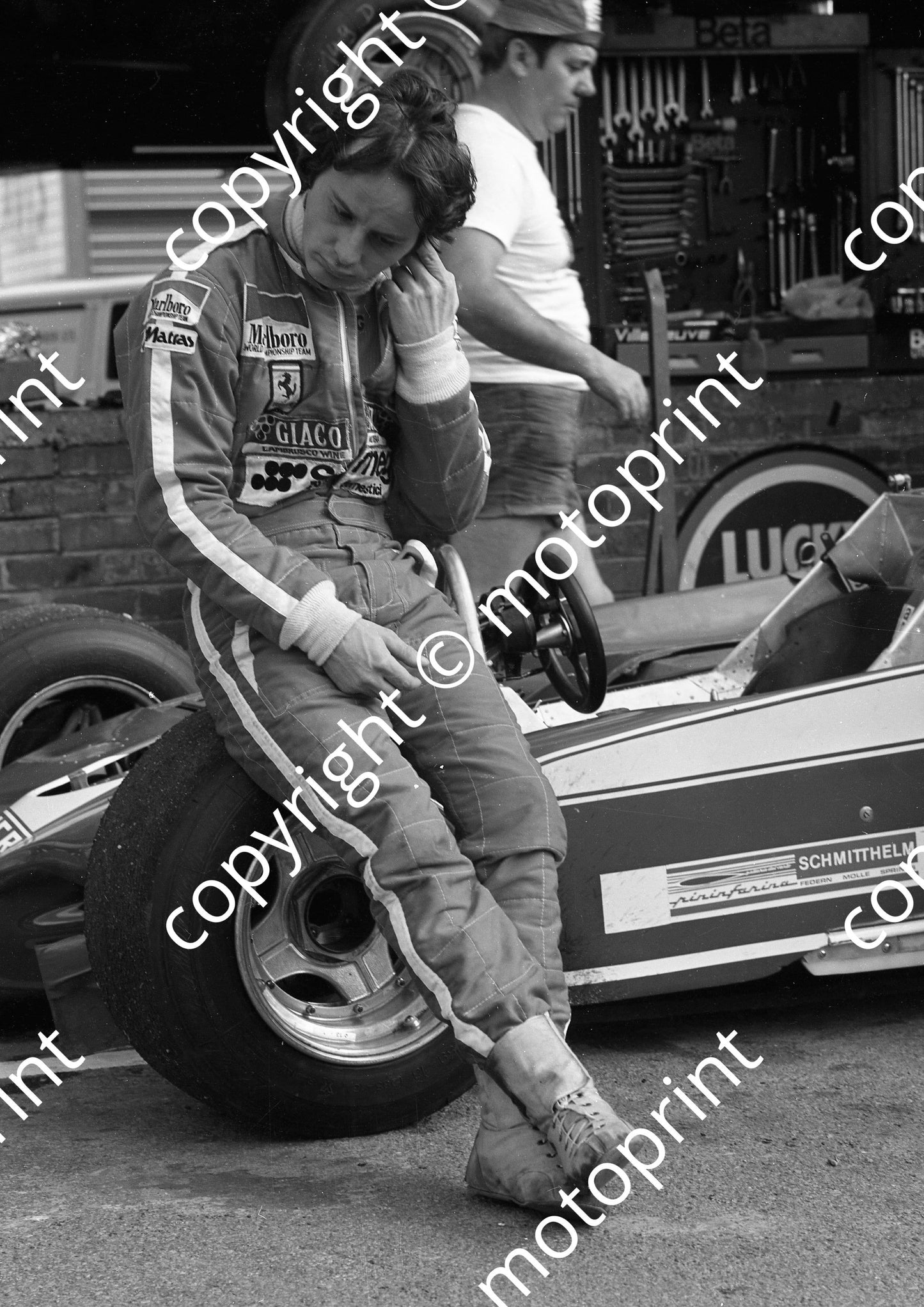 1978 SA GP 12 Gilles Villeneuve (scanned A4 20x30 cm) 392