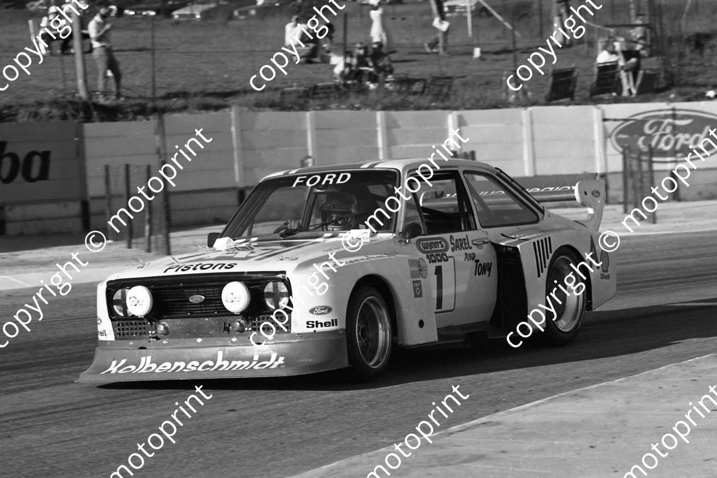 1979 Wynns 1 Escort Sarel van der Merwe_ Tony Martin (permission Malcolm Sampson Motor Sport Photography) (1)
