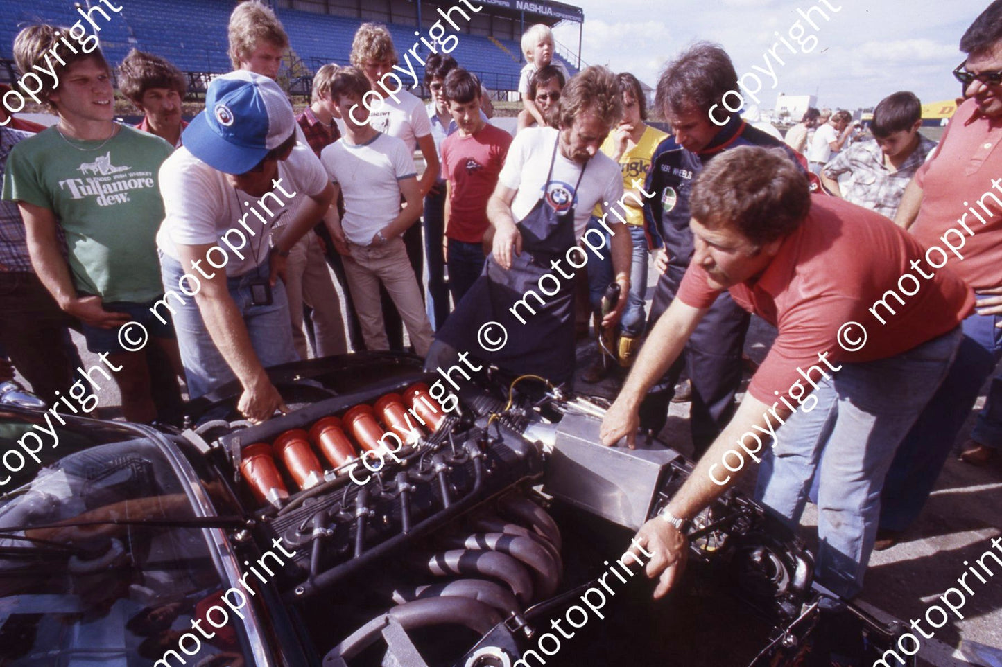 1981 9 hr 15 BMW 535 low-rider Ian Scheckter, Eddie Keizan pits (courtesy Roger Swan) (9)