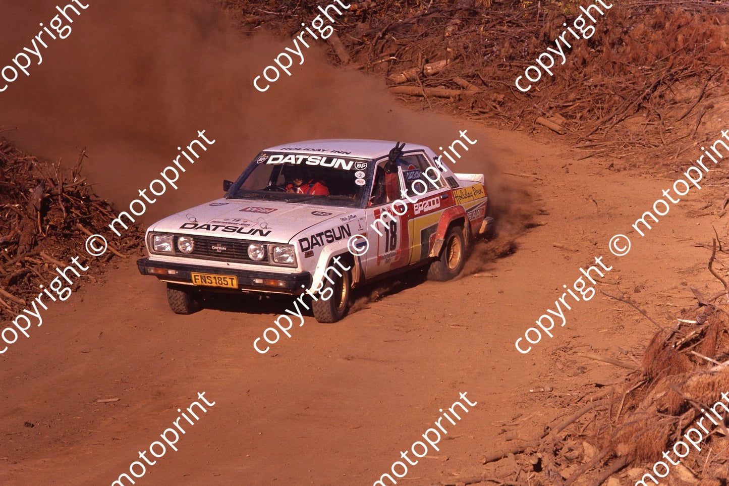 1981 Castrol Radio 5 18 Hannes Grobler, Mike Gillam Datsun Stanza(courtesy Roger Swan) (5)