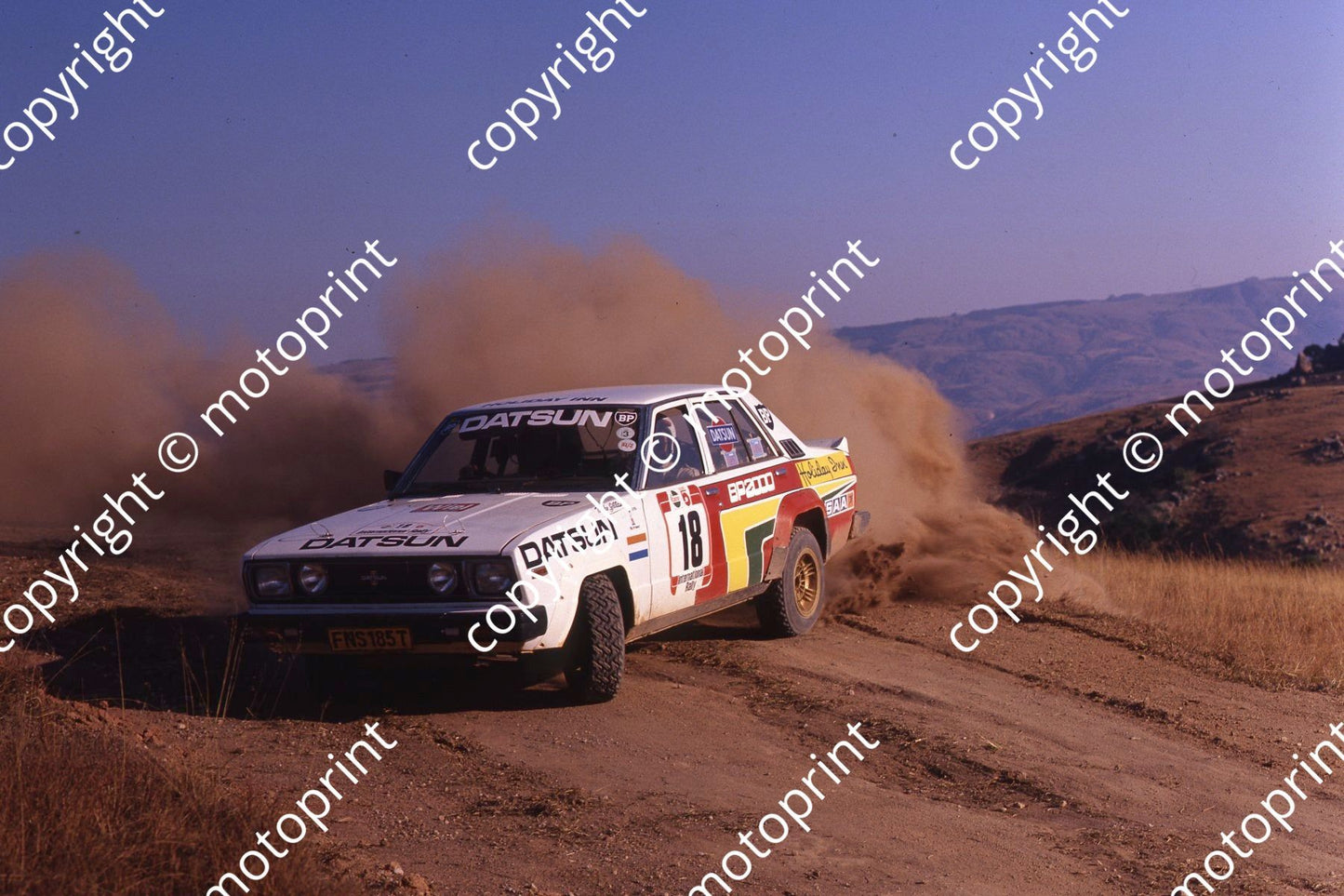 1981 Castrol Radio 5 18 Hannes Grobler, Mike Gillam Datsun Stanza(courtesy Roger Swan) (7)