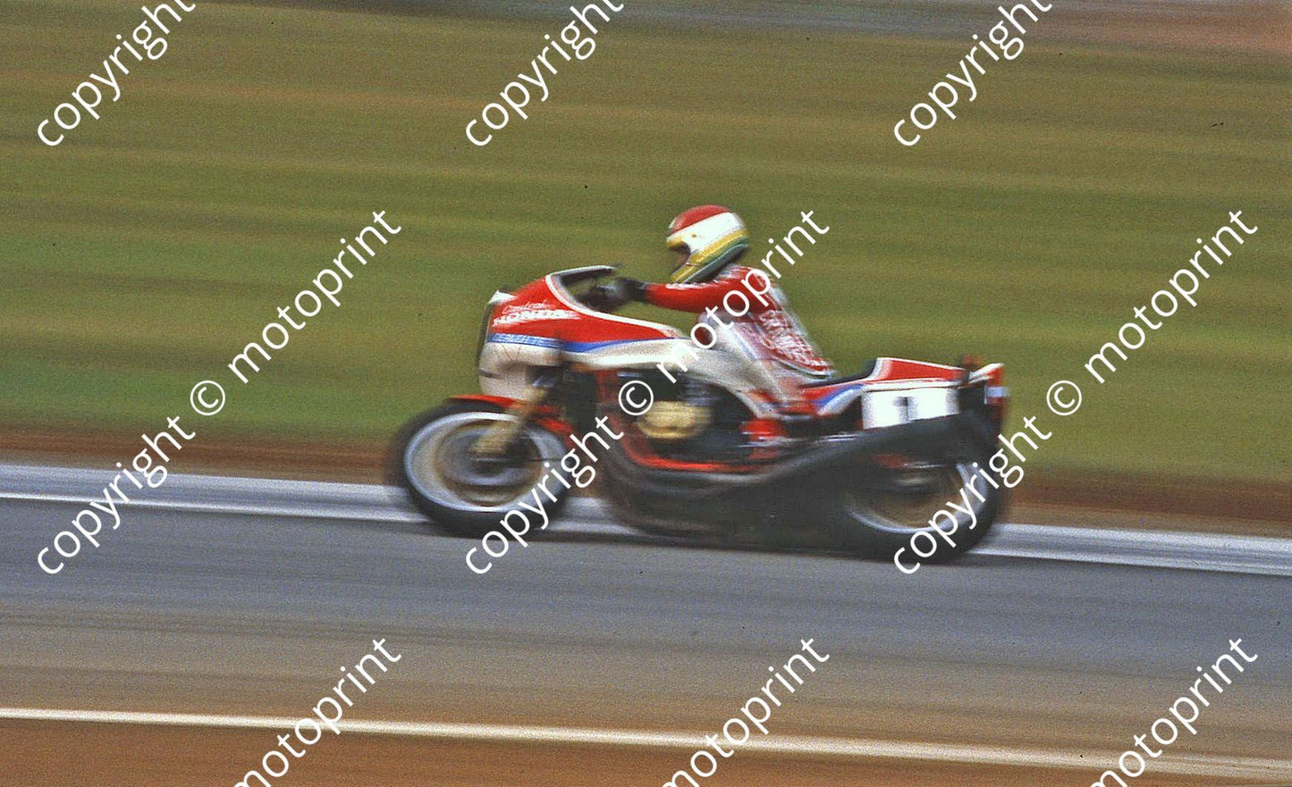 1981 Castrol int M Crawford Honda artistic blur (permission Roger Swan)