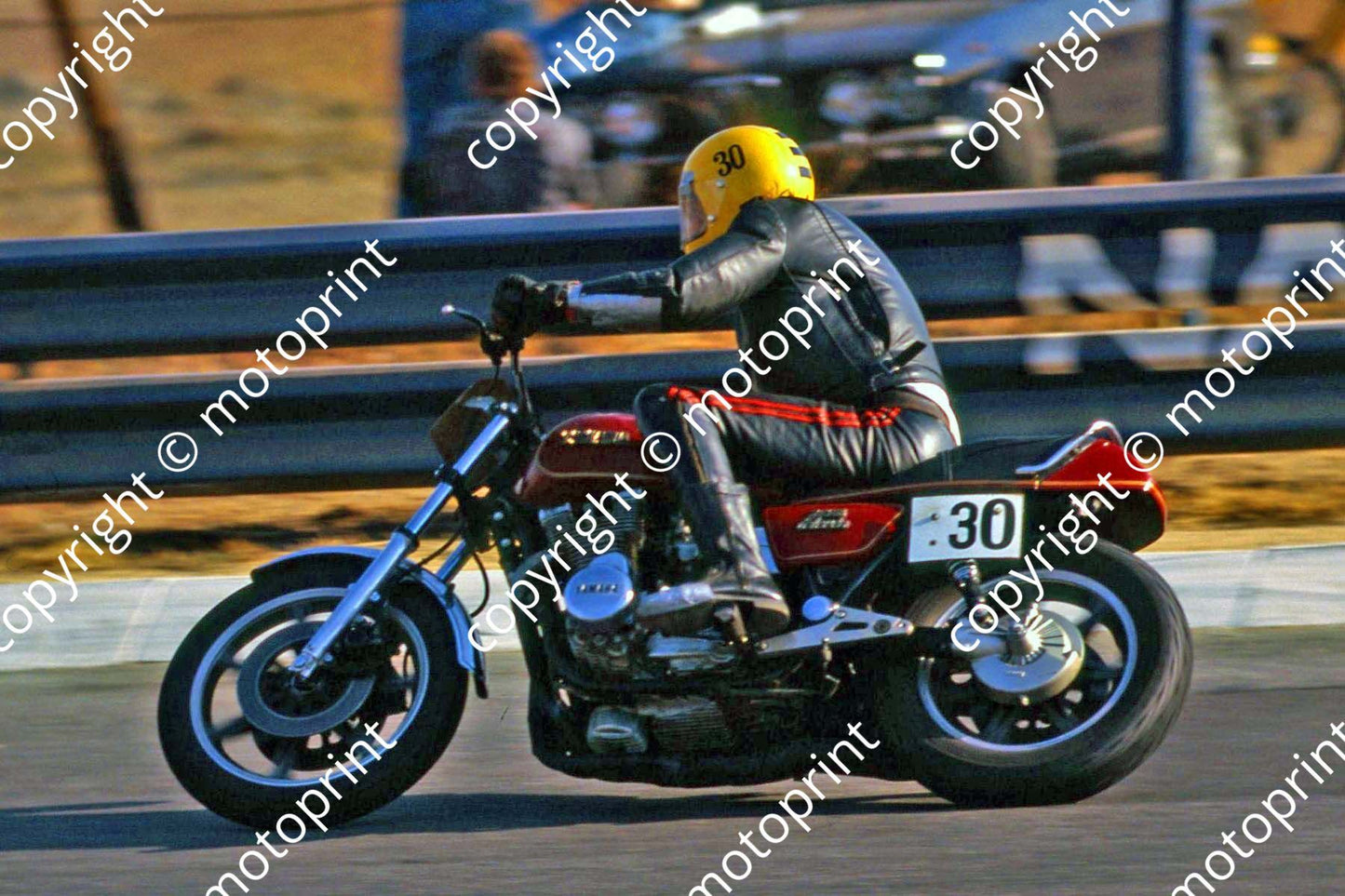1981 MC Castrol Intnl 30 Keith Zeeman Suzuki (permission Roger Swan) ed 424