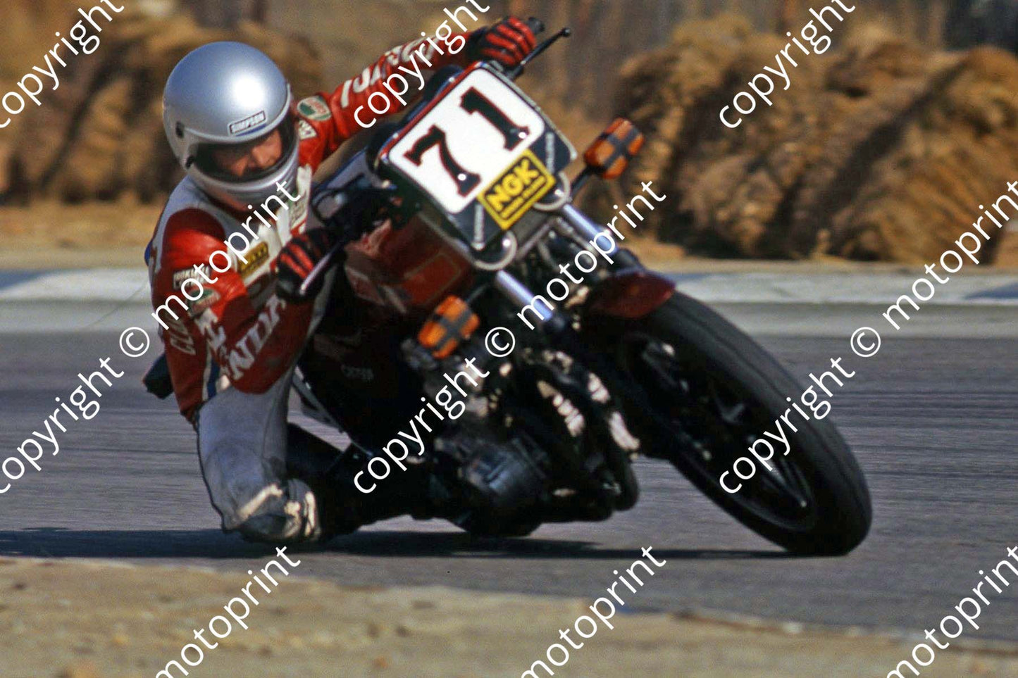 1981 MC Kya Speedo Intnl SBK challenge John Clark Honda (permission Roger Swan) (13)