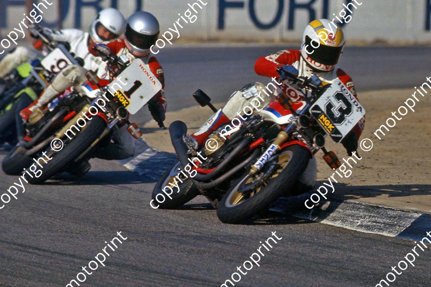1981 MC Kya Speedo Intnl SBK challenge R Gray Honda_ M Crawford Honda_ R Borain Kawasaki (permission Roger Swan) (7)