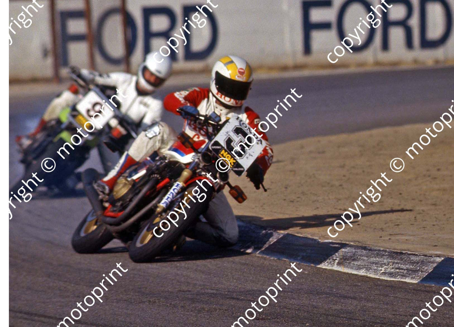 1981 MC Kya Speedo Intnl SBK challenge Rod Gray Honda_ Richard Borain Kawasaki (permission Roger Swan) (2)