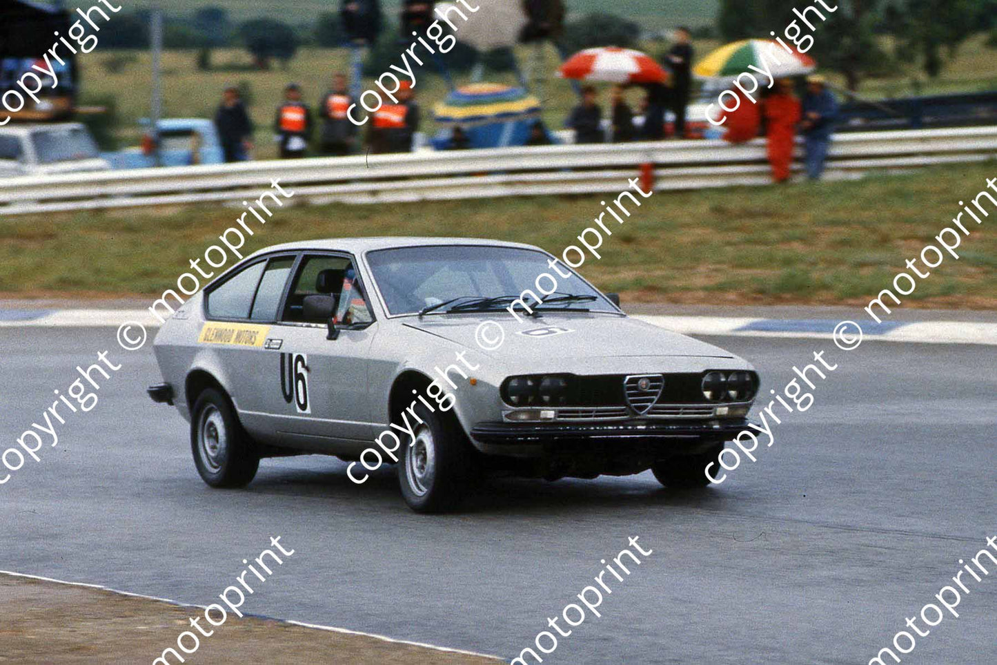 1981 SA GP support Gp 1 U6 Abel D_Oliveira Alfa 2000GTV (courtesy Roger Swan)