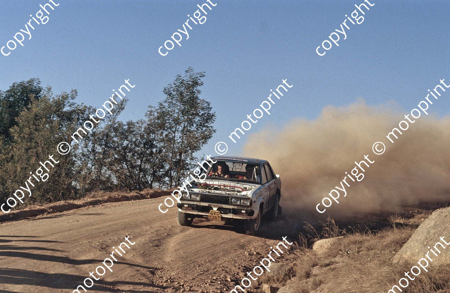 1982 Castrol Intnl 1 Tony Pond, Richard Leeke Stanza NOTE BONNET MISSING (courtesy Roger Swan) (29)