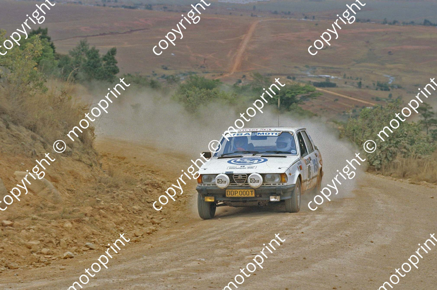 1982 Castrol Intnl 46 E Ruiz, J De Carvalho Alfa Guilietta (courtesy Roger Swan) (194)