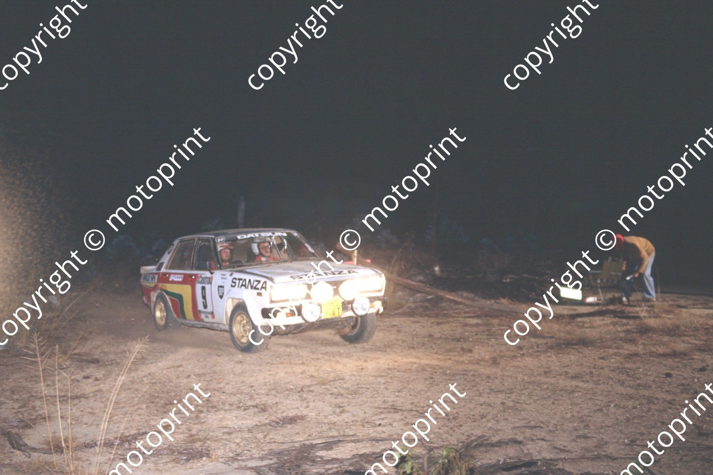 1982 Castrol Intnl 9 Hannes Grobler, Mike Gillam Stanza (courtesy Roger Swan) (7)