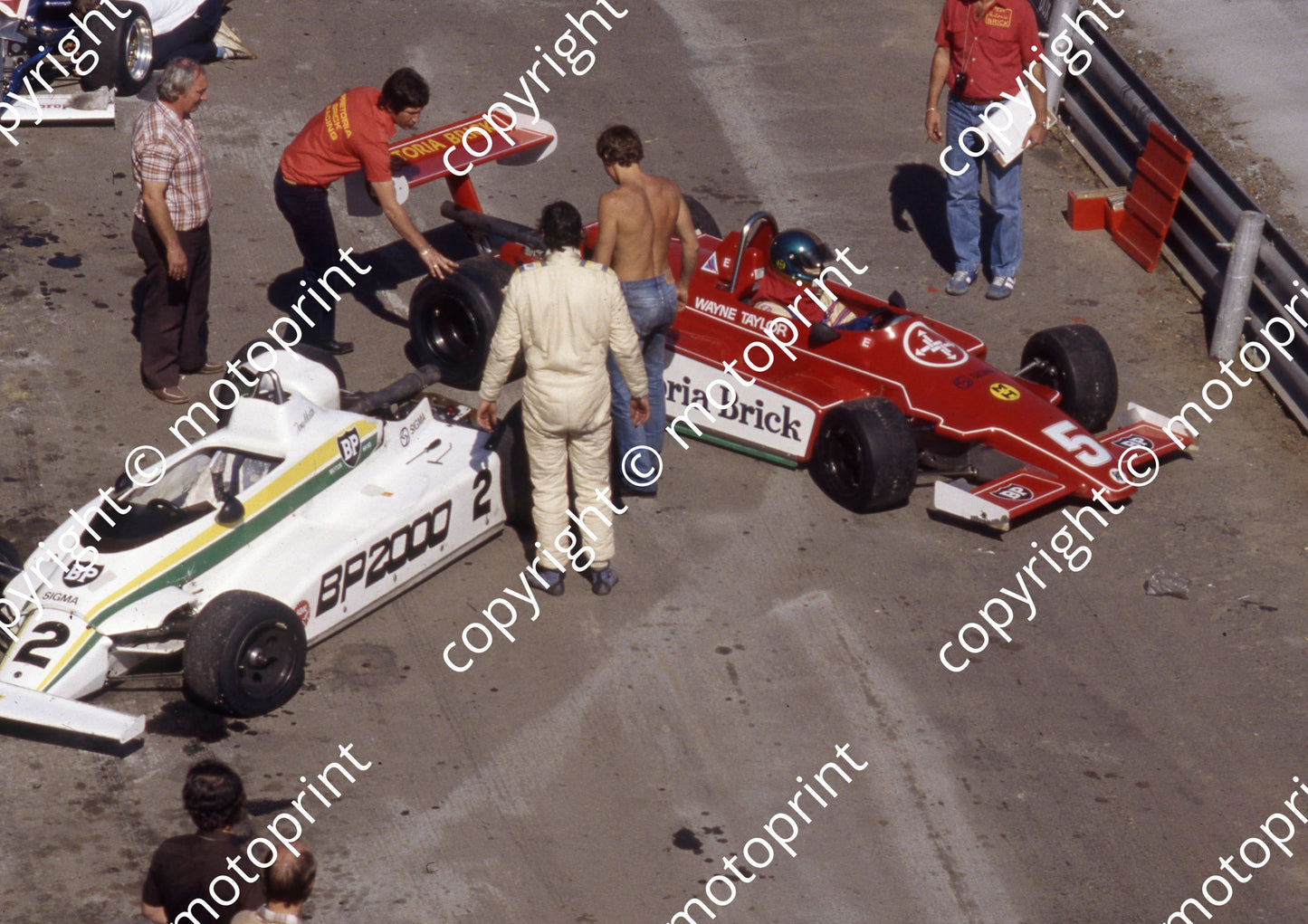 1982 Killarney FA 2 Tony Martin Maurer 5 Wayne Taylor Ralt RT4 (courtesy Roger Swan) (2)