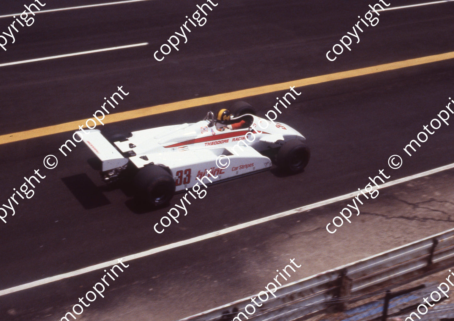1982 SA GP 33 Derek Daly Theodore pre-race (Colin Watling Photographic) (2)