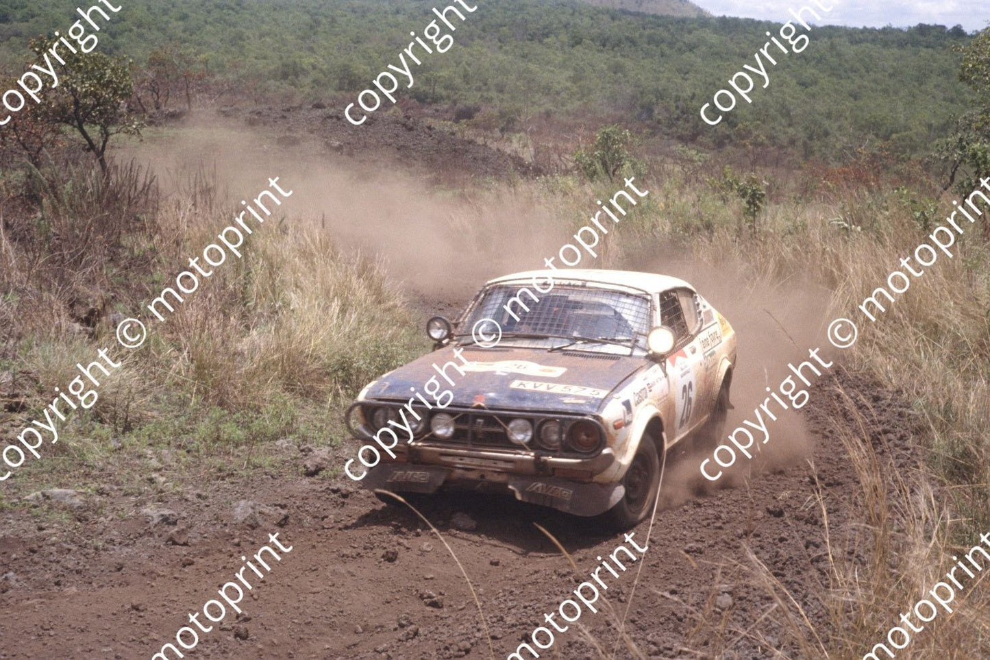 1982 Safari 26 (courtesy Roger Swan) (320)