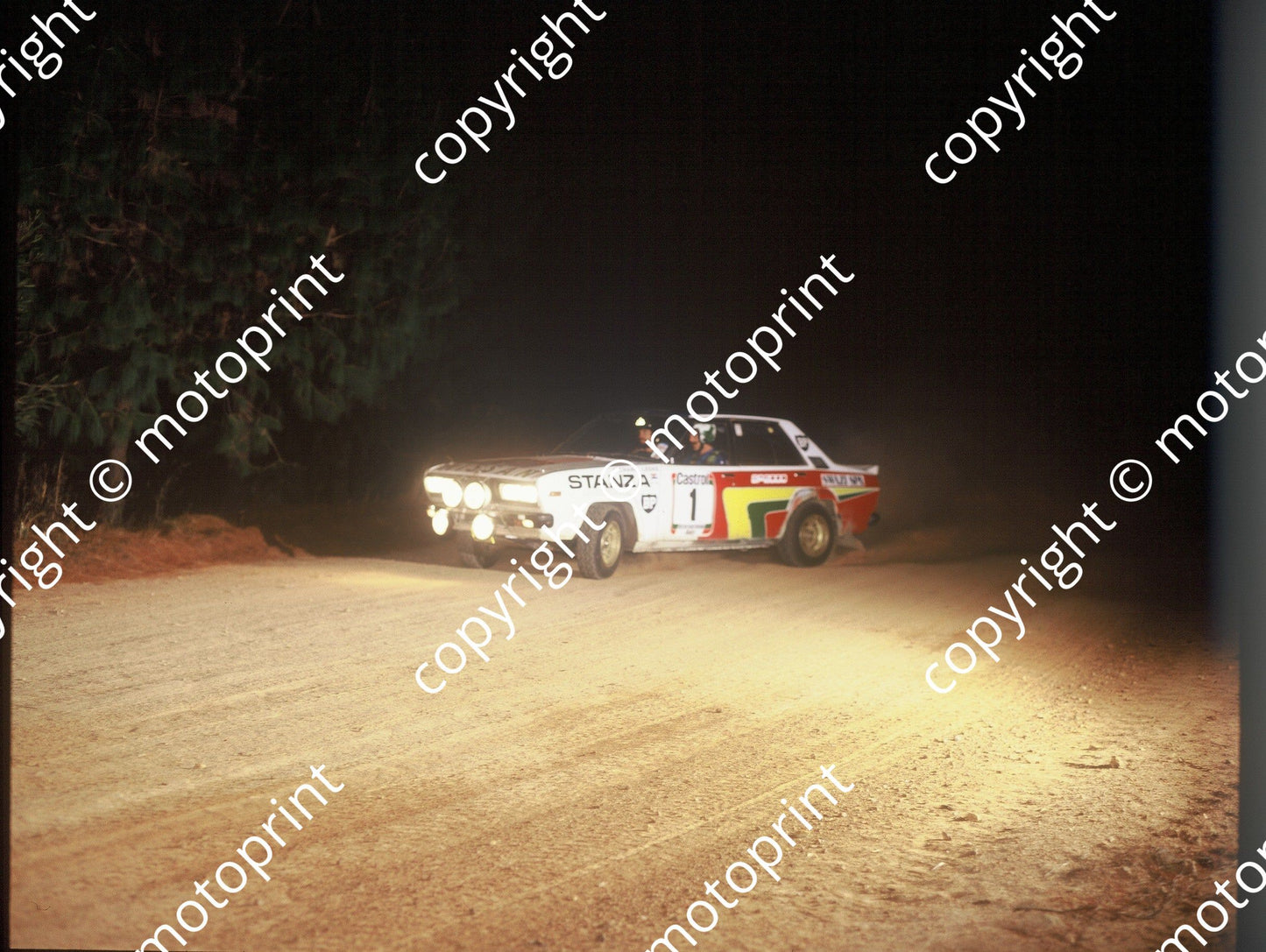 1982 Castrol Intnl 1 Tony Pond, Richard Leeke Stanza (courtesy Roger Swan) (20)