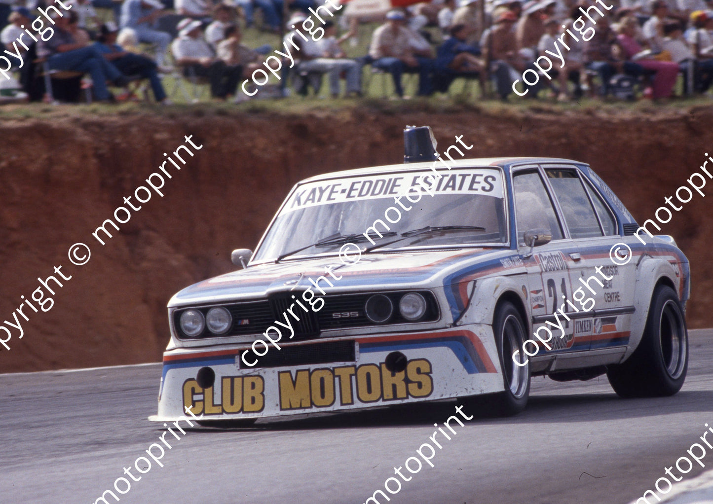 1982 Kya 9 hr 21 Robbie Smith, Richie Jute BMW535i (courtesy Roger Swan) (16)