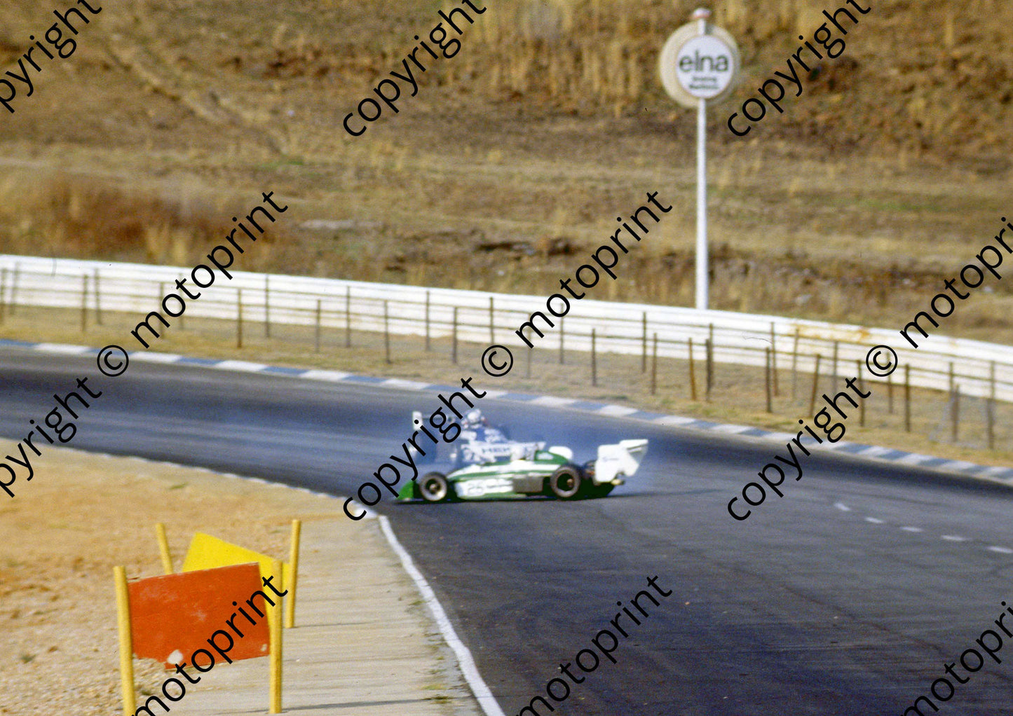 1982 Kya FA Autm 25 Mike Needell Chevron B34 SPIN AT ESSES (courtesy Roger Swan) (16)