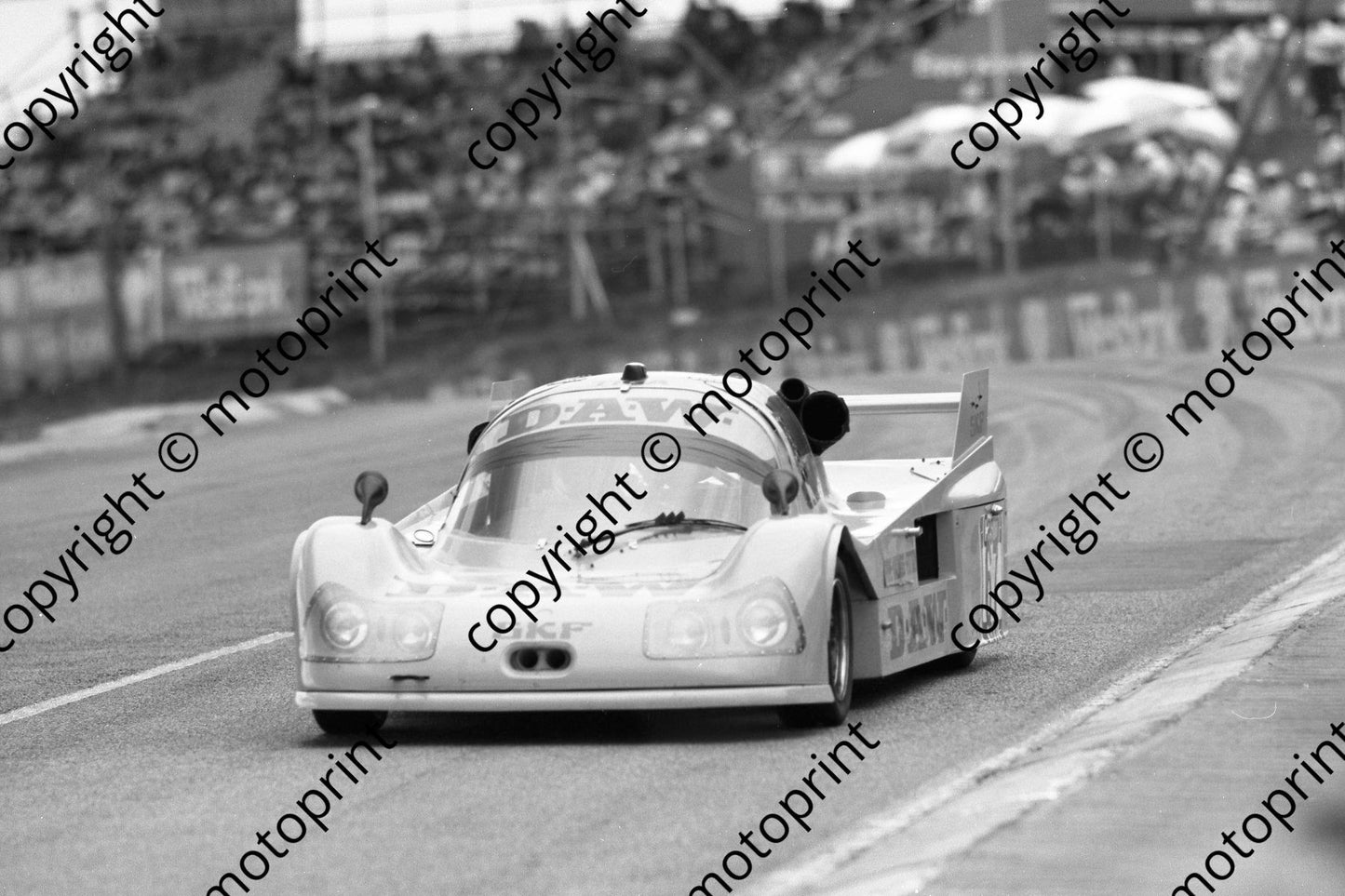 1983 Castrol 1000 67 Tiga T van Rooyen P Morrison (permission Malcolm Sampson Motorsport Photography)200
