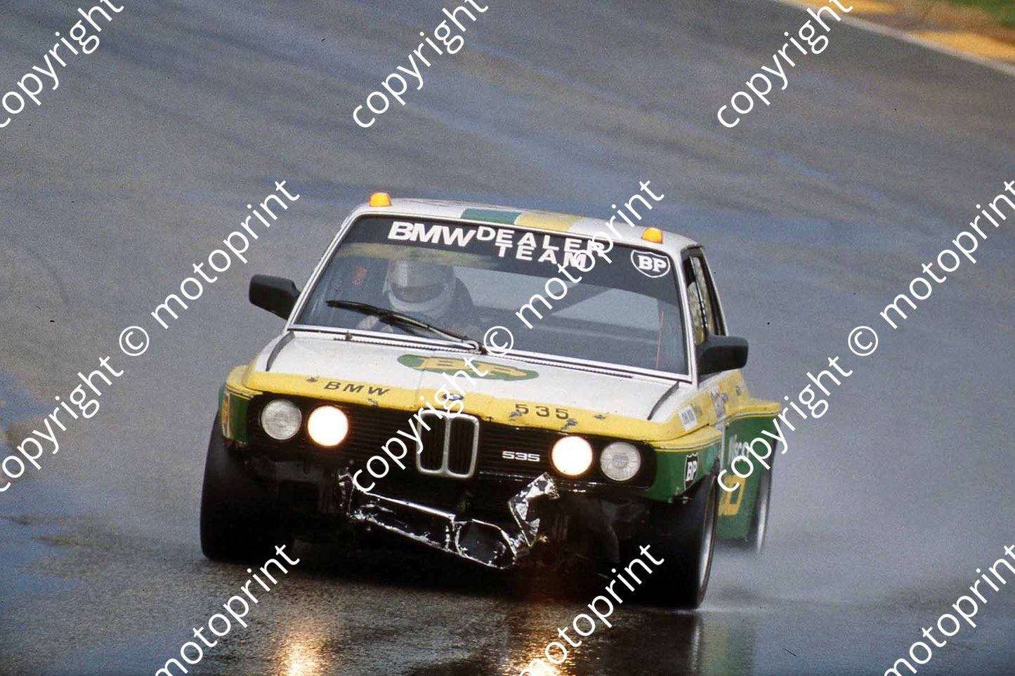 1983 Castrol 1000 91 Tony Viana, John Moni BMW 535i damage (courtesy Roger Swan) (24)