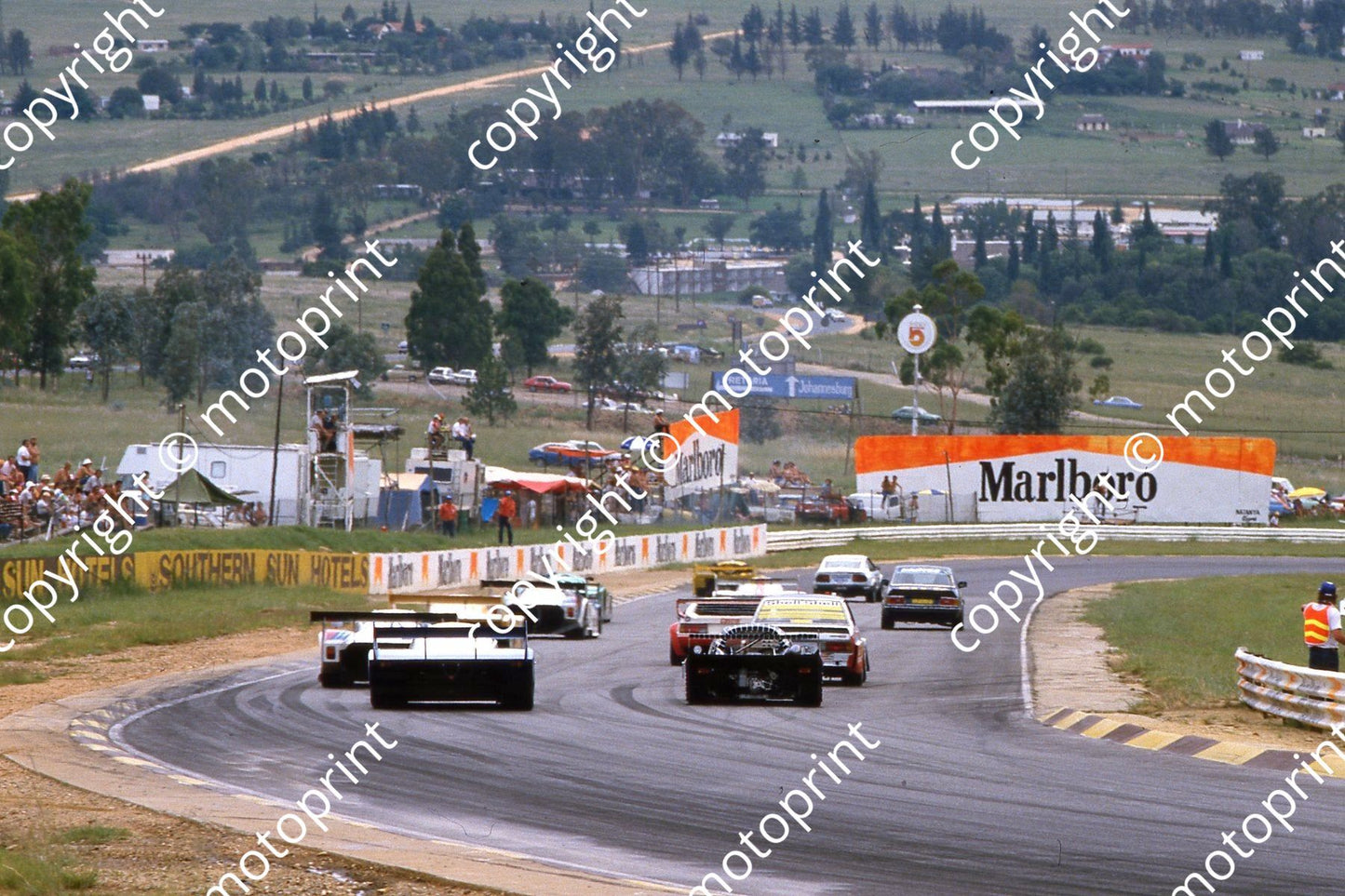 1983 Castrol 1000 Crowthorne to Barbeque mid-field (courtesy Roger Swan) 278