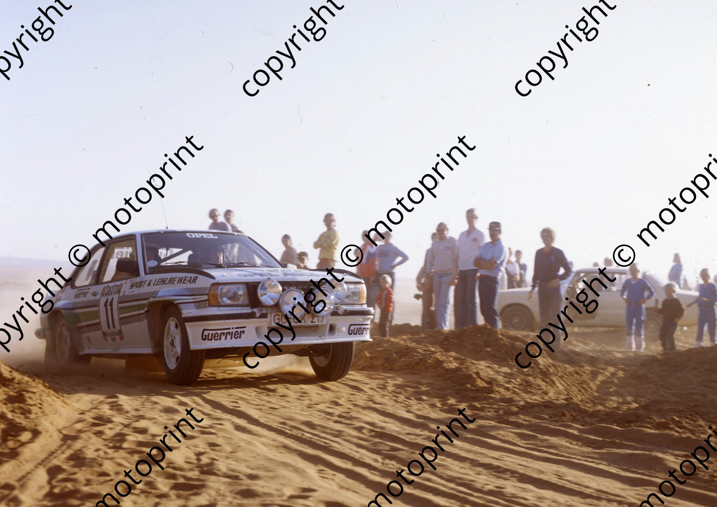 1983 Castrol Intnl 11 Eric Sanders, Richard Leeke Ascona (courtesy Roger Swan) (10)