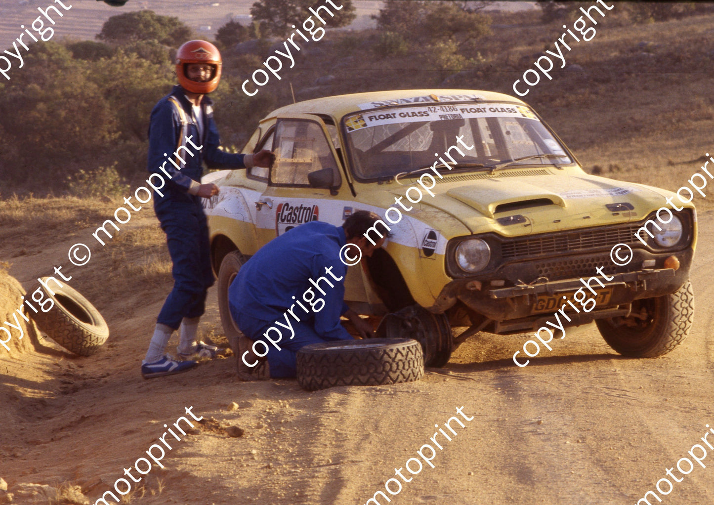 1983 Castrol Intnl 36 Andrew and Chris Birken Escort (courtesy Roger Swan) (19)