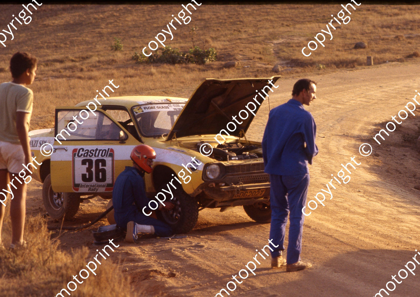 1983 Castrol Intnl 36 Andrew and Chris Birken Escort (courtesy Roger Swan) (21)