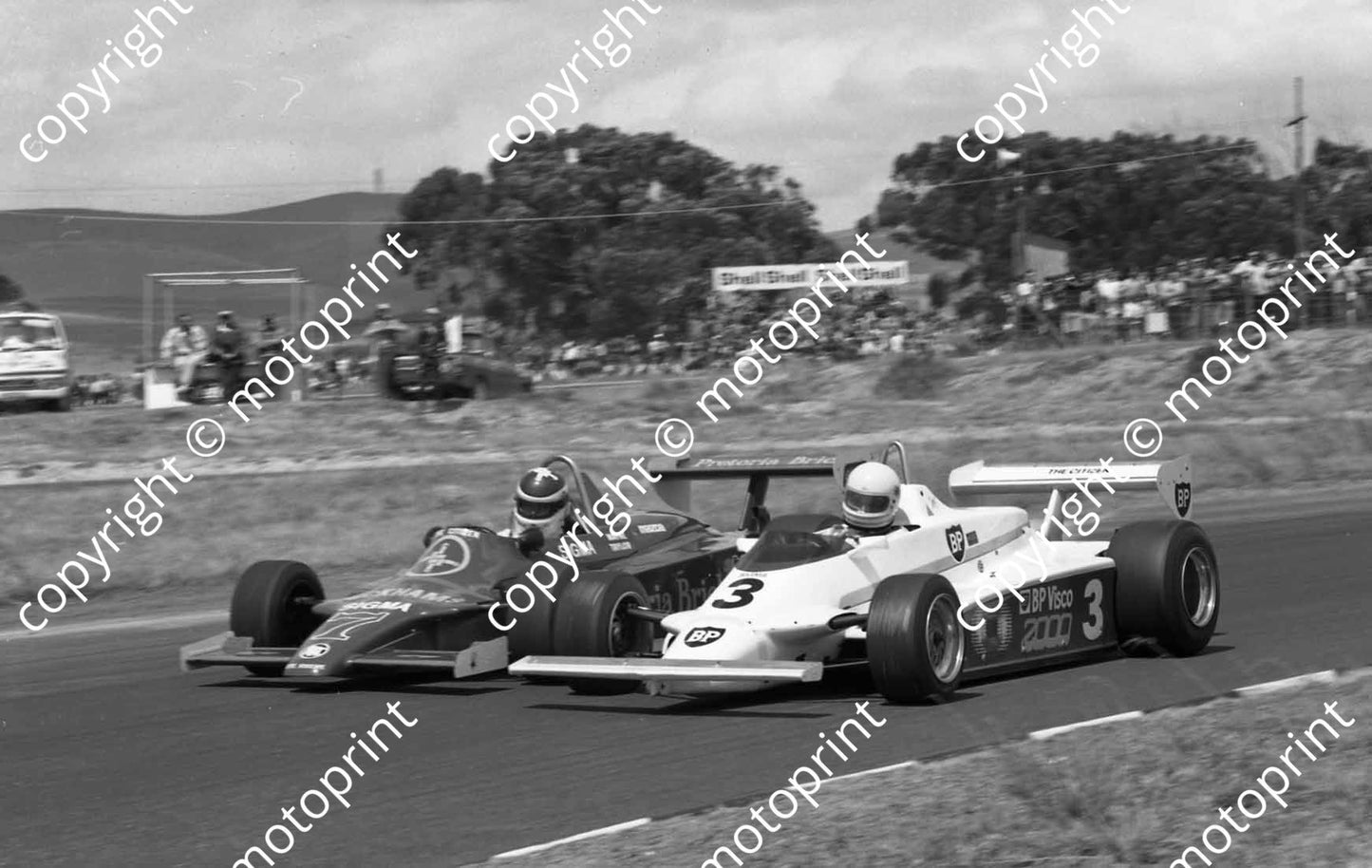 1983 FA Killarney 3 Tony Martin Maurer MM82, 7 Wayne Taylor Ralt RT4 (permission Malcolm Sampson Motorsport Photography) (37)