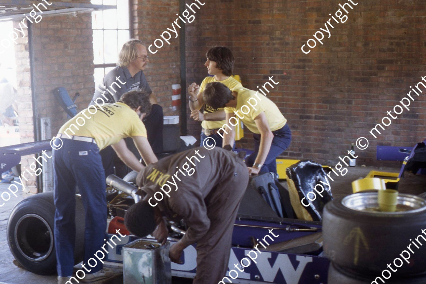 1983 Kya Apr 2 Trevor van Rooyen and crew (courtesy Roger Swan) (156)