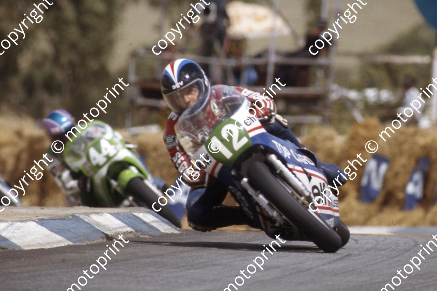 1983 MC SA GP 250 12 Jean Francois Balde Chevallier 44 Herve Guilleux Kawasaki (permission Roger Swan) (3)