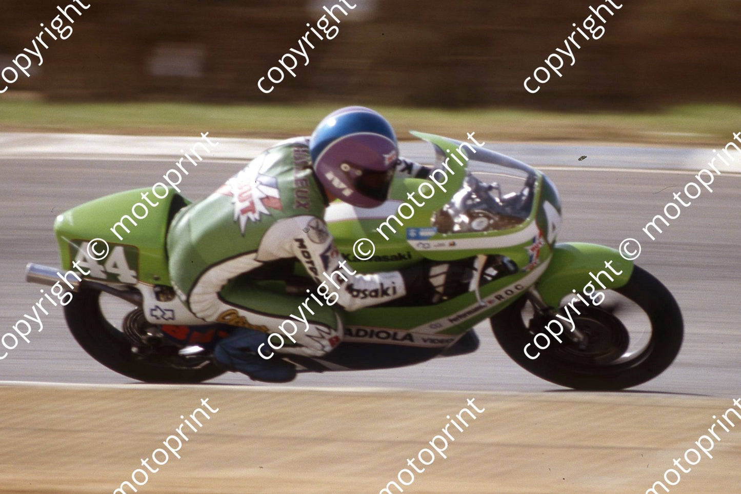 1983 MC SA GP 250 44 Herve Guilleux Kawasaki (permission Roger Swan)(4)