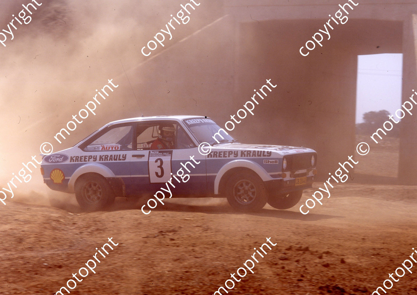 1983 SA Auto 3 Sarel vd Merwe, Franz Boshoff Escort (courtesy Roger Swan) (1)
