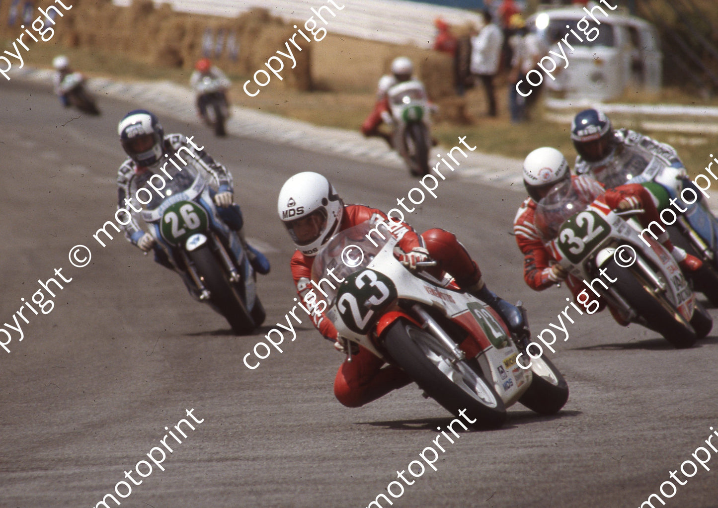 1983 SA GP 250 23 Ivan Palazzese Yamaha 32 Alan Carter 26 Thierry Rapicault (Colin Watling Photographic) (15)