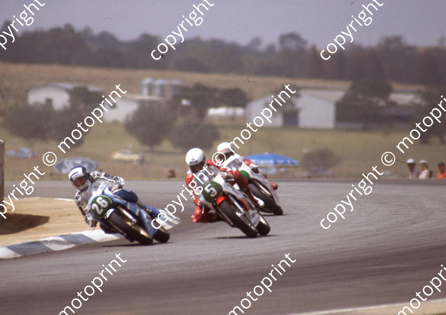 1983 SA GP 250 5 Carlos Lavado 26 Thierry Rapicault Yamaha (Colin Watling Photographic) (22)
