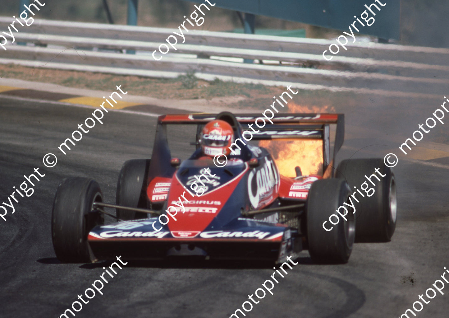 1983 SS SA GP 36 Bruno Giacomelli Toleman TG183B retiring Hart engine blown at Leeukop (Colin Watling Photographic) (3)