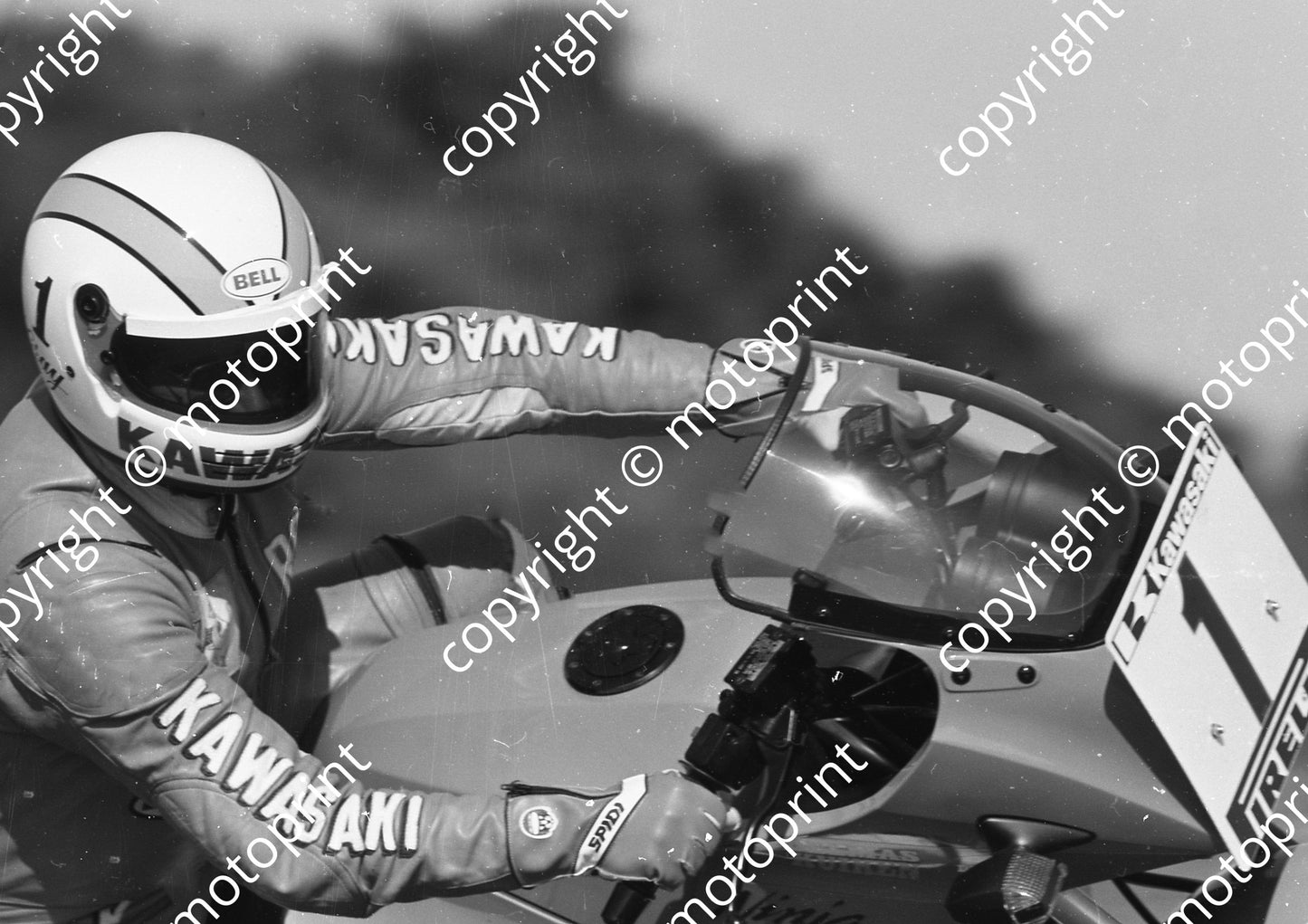 1984 EL Brut GP MC 1 Rod Gray Kawasaki (Colin Watling Photographic) (95)