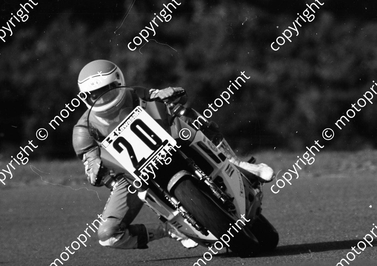 1984 EL Brut GP MC 20 Jamie Thomas Kawasaki (Colin Watling Photographic) (116)