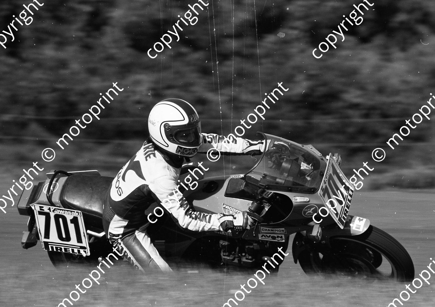 1984 EL Brut GP MC 701 Rod Gray Kawasaki (Colin Watling Photographic) (69)