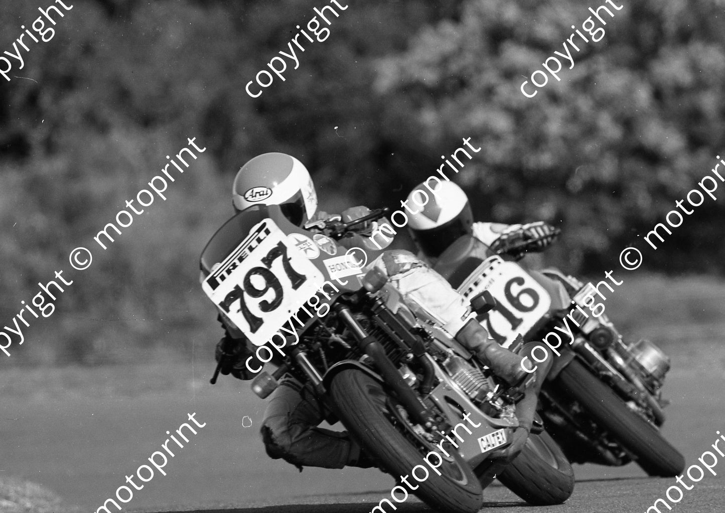 1984 EL Brut GP MC 797 Rob Petersen Honda VF (Colin Watling Photographic) (36)