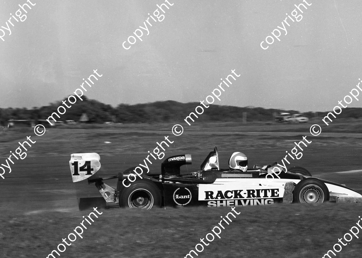 1984 EL F2 Brut GP 14 Braam Smith Lant scan 20x30cm (permission Malcolm Sampson Motorsport Photography) (1)