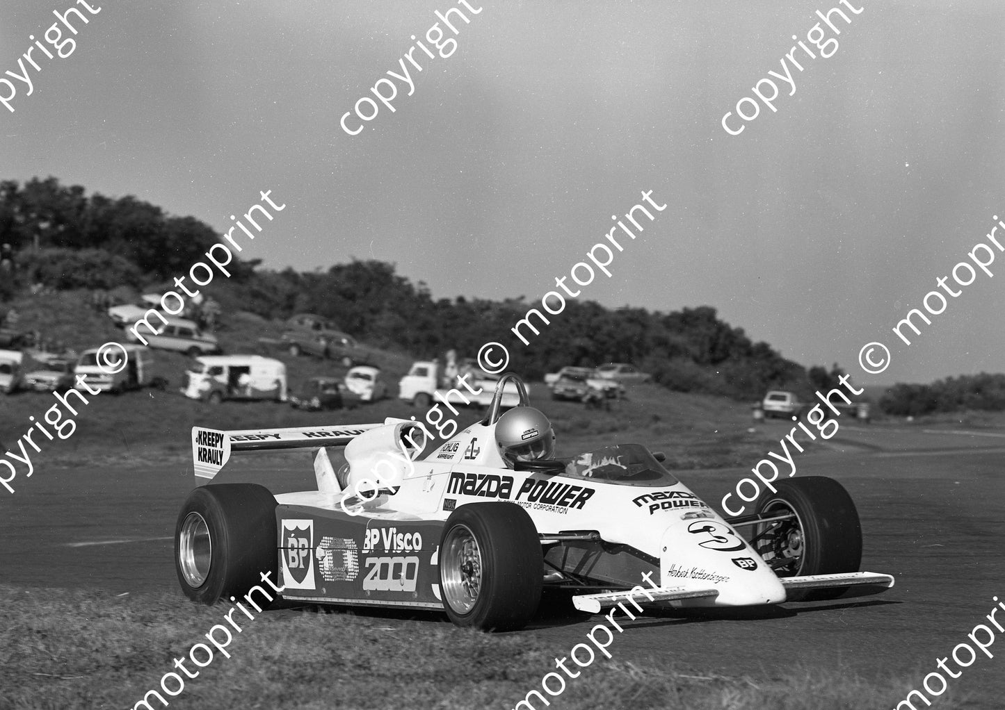 1984 EL F2 Brut GP 3 Tony Martin Maurer MM83 scan 20x30cm (permission Malcolm Sampson Motorsport Photography) (4)