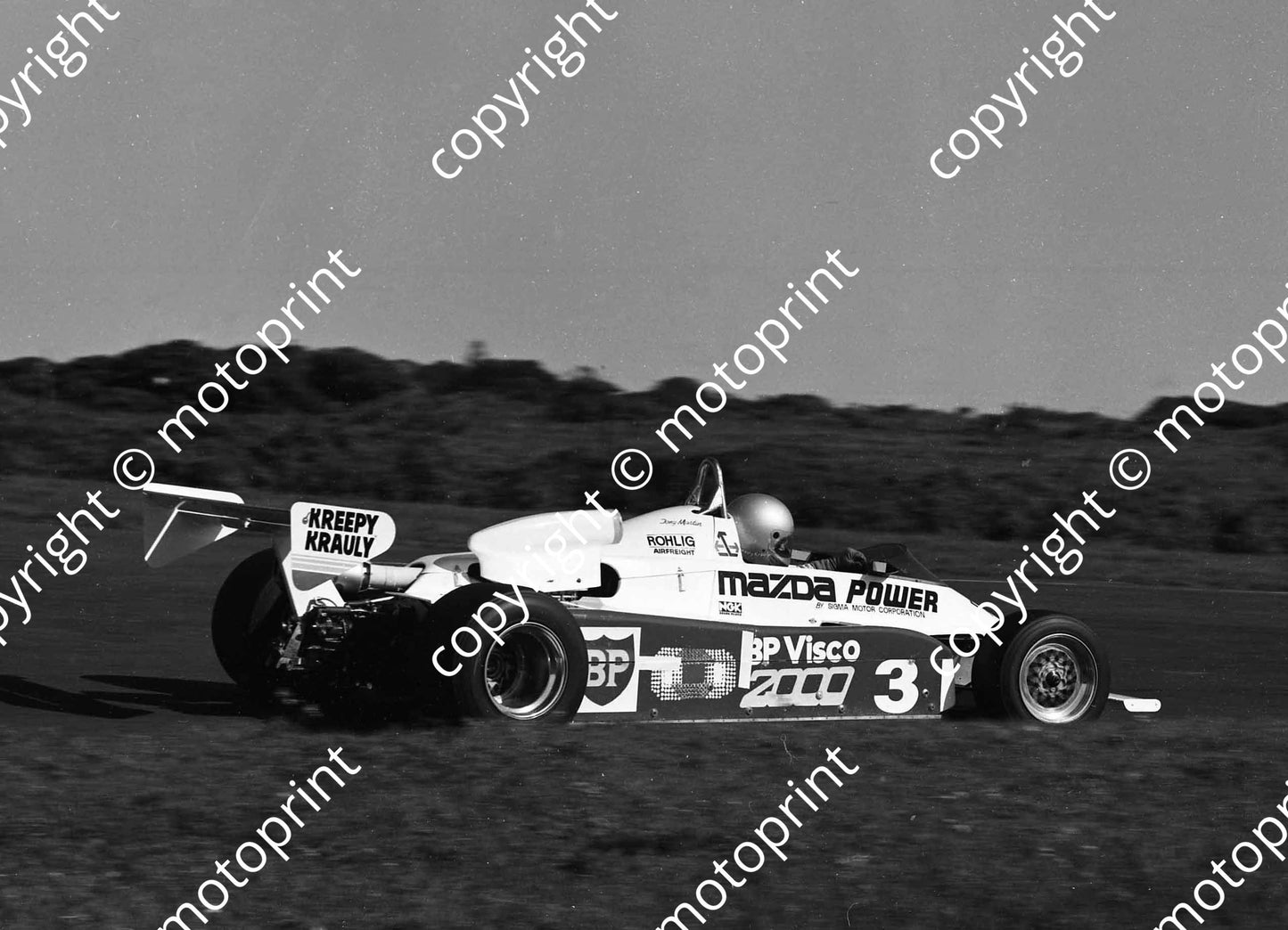 1984 EL F2 Brut GP 3 Tony Martin Maurer MM83 scan 20x30cm ed(permission Malcolm Sampson Motorsport Photography) (1)