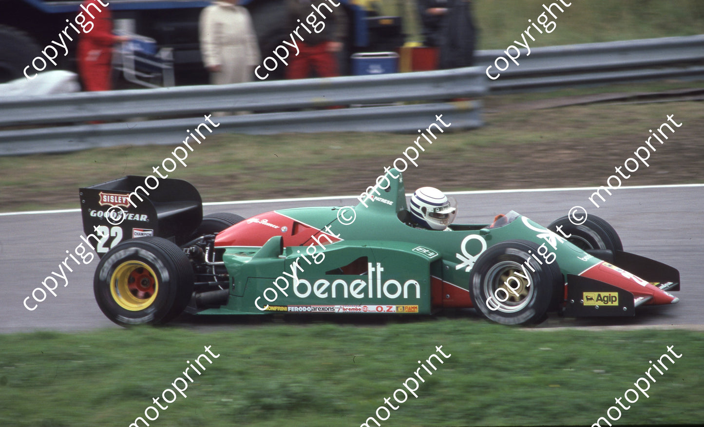 1985 Dutch GP 22 Riccardo Patrese Alfa 184T (Colin Watling Photographic) (67)