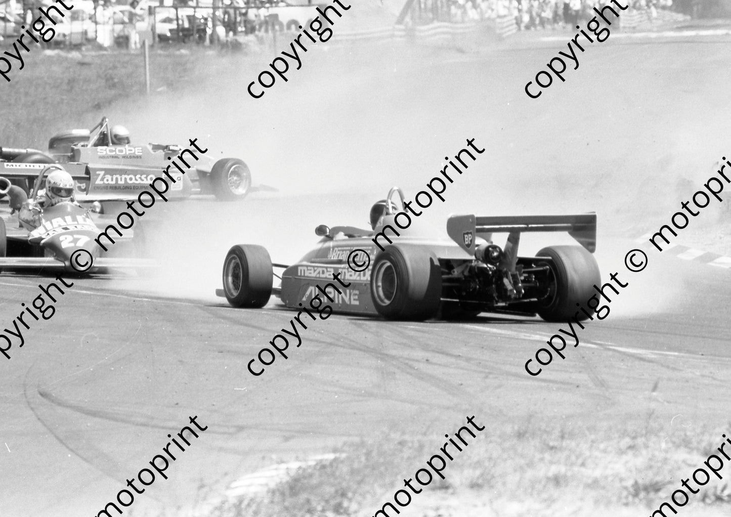 1985 Killarney F2 d 8 Ferris,19 Critchfield sliding, 27 Moavero (Colin Watling Photographic)39 (9)(1)