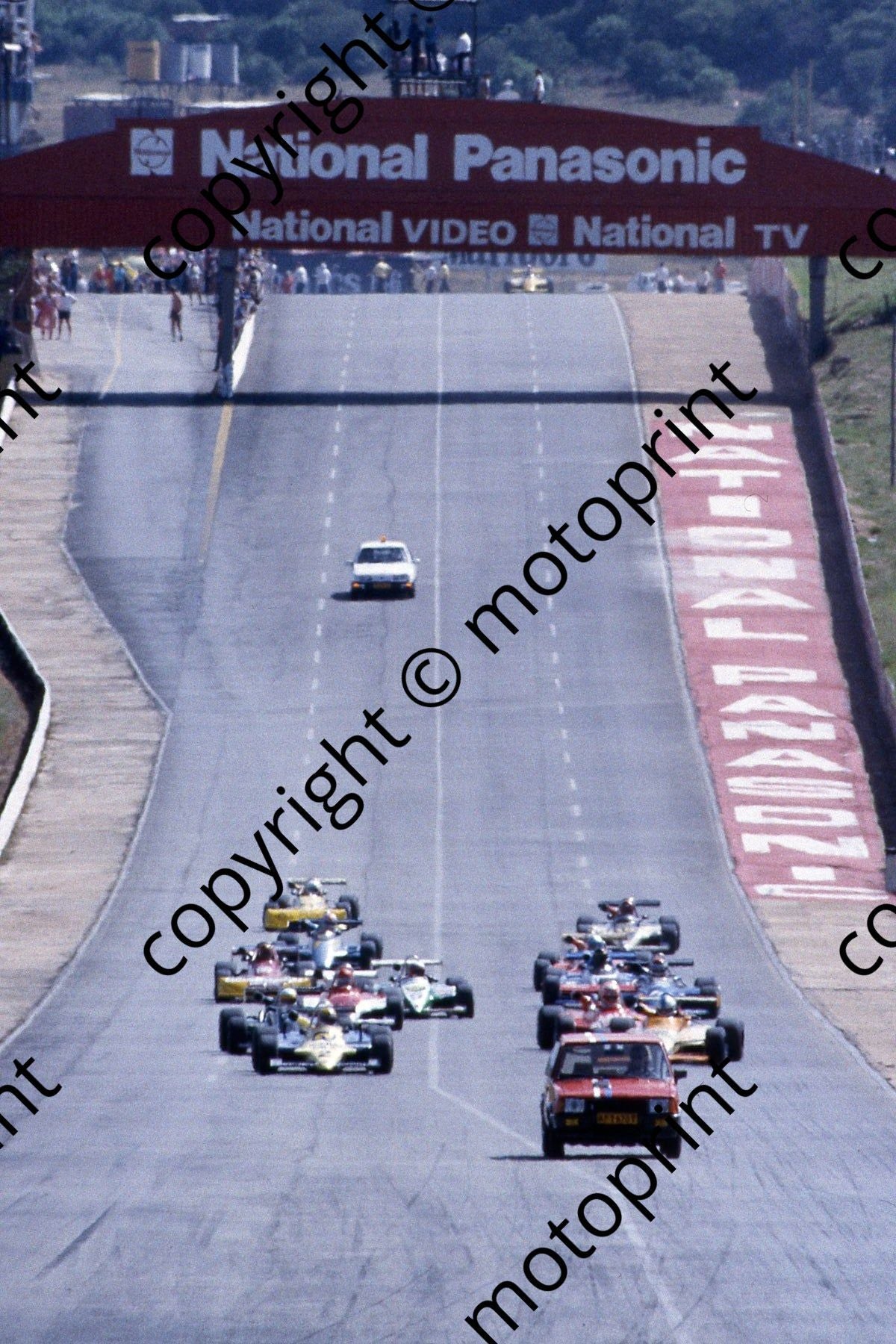 1985 Kya F2 Feb NTN Brgs pace car lap (courtesy Roger Swan) 033 (2)